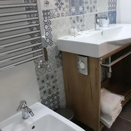 Residenza La Reggia Bed & Breakfast *